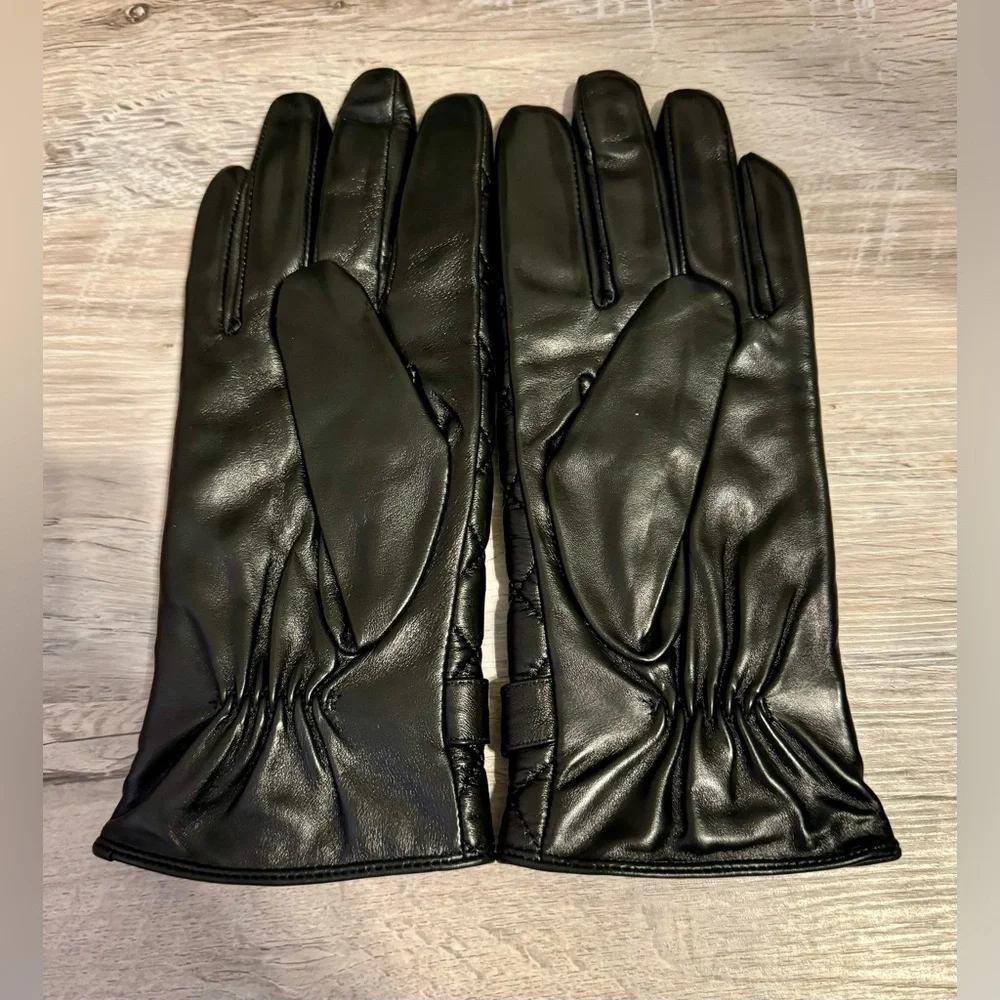 New. VIKIDEER Women's Winter Leather Black Gloves, Size S. Warm Wool